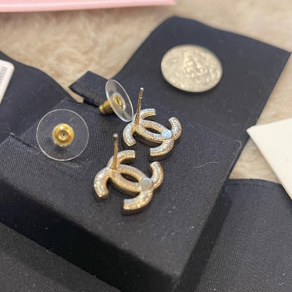 SOLD Chanel CC Gold/Crystal Earrings/ Studs  21B - New! - Picture 9 of 10
